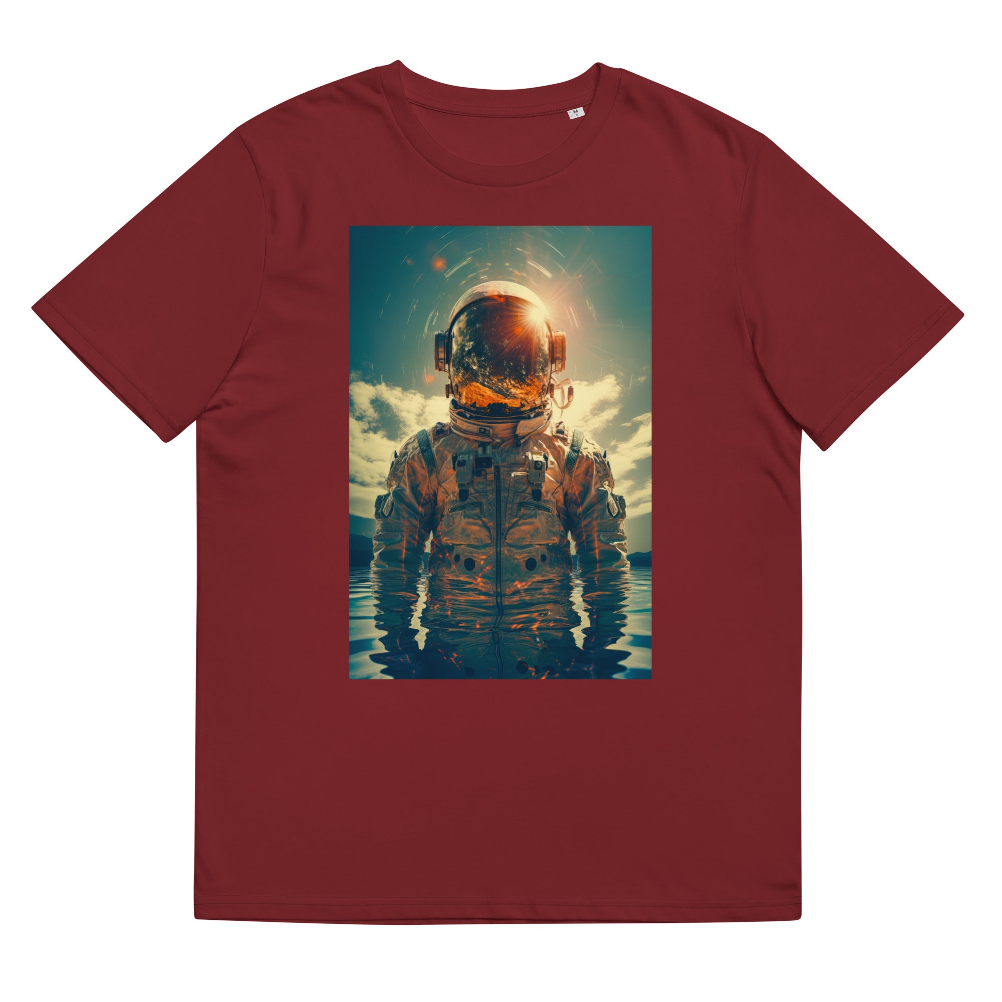 T-Shirt - Frontprint - Astronaut steht im Wasser