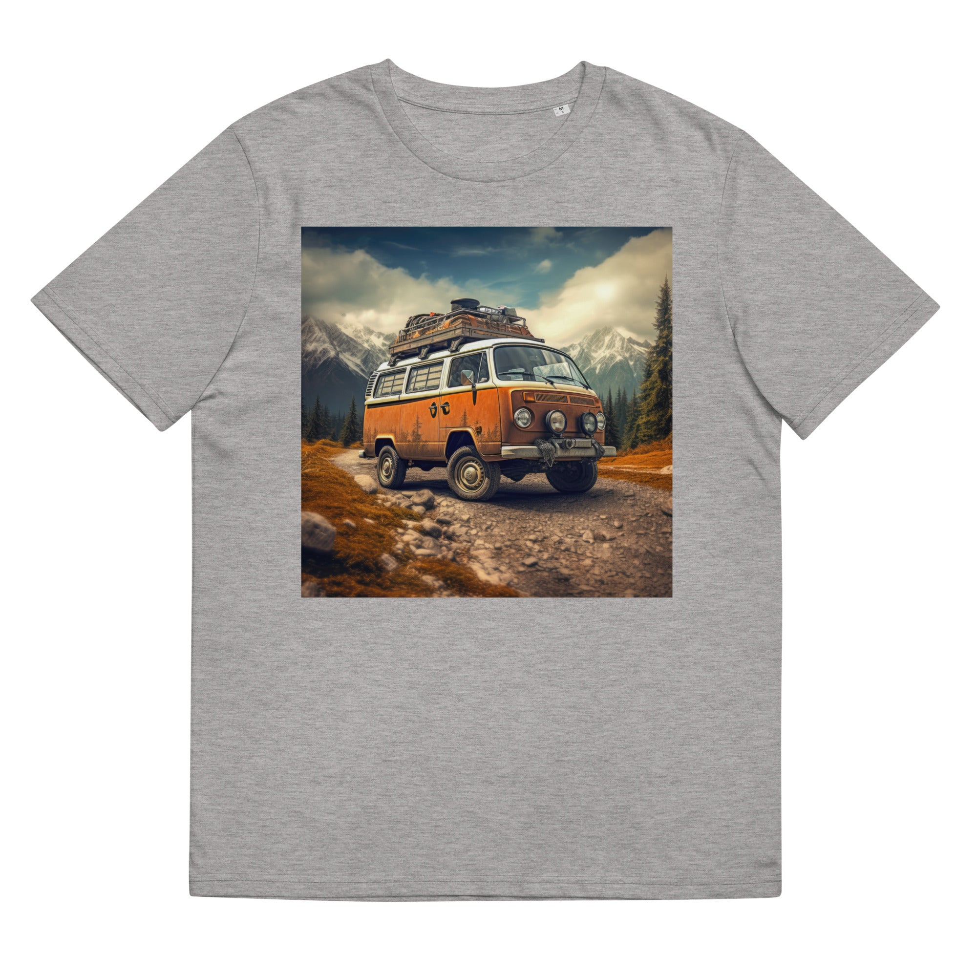 T-Shirt - Frontprint - Camper standing in wilderness